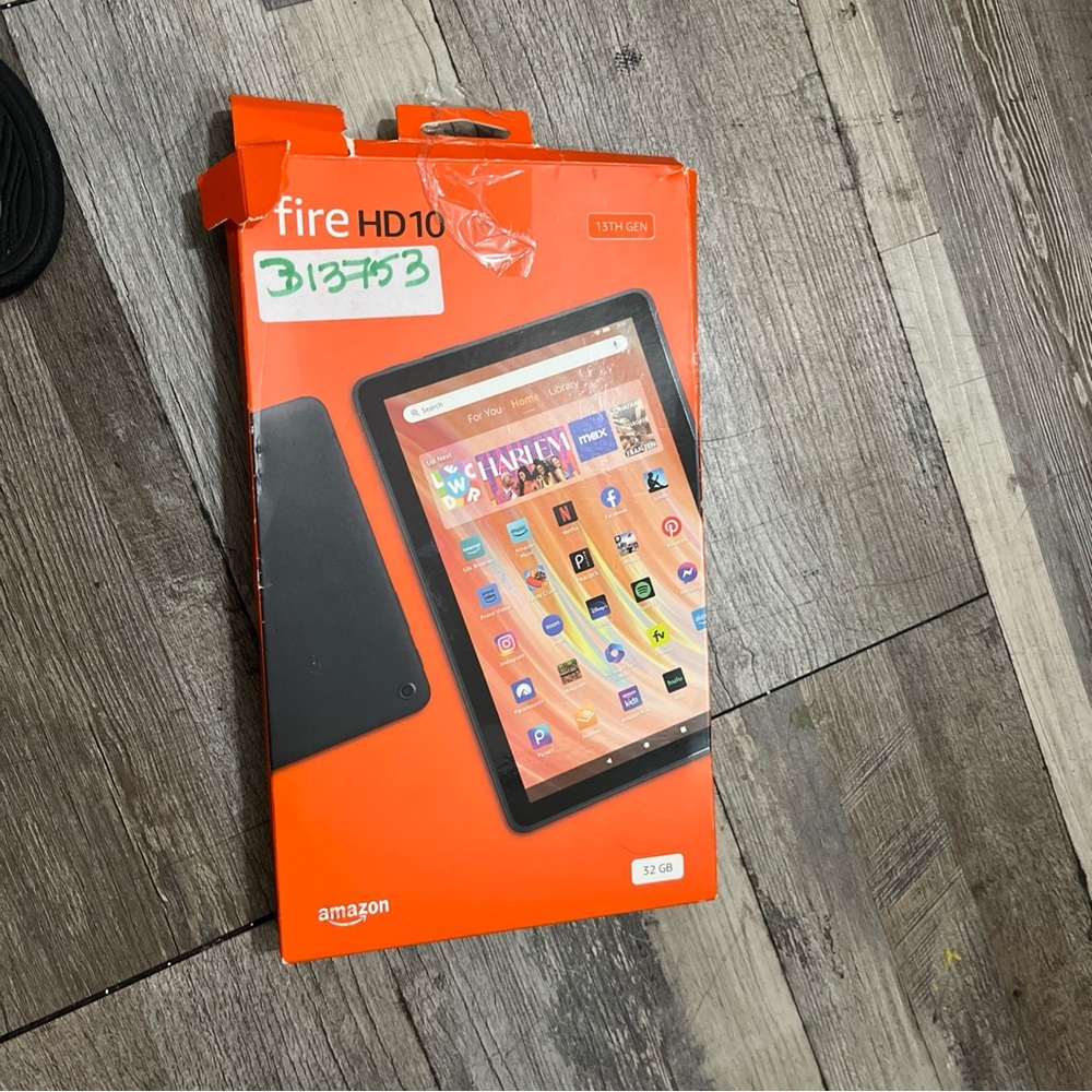 Amazon Fire HD 10 Tablet - Orange Box